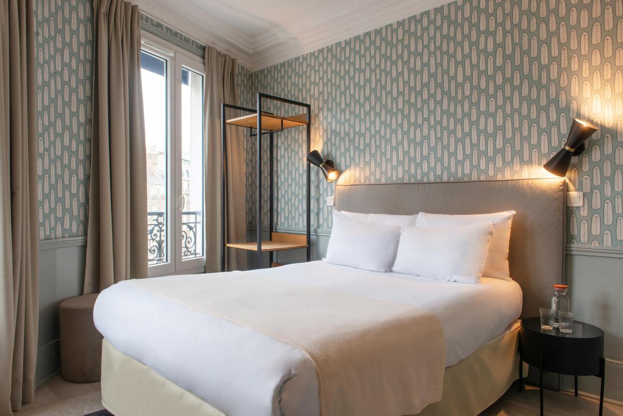 Hotel Prony Monceau Parigi