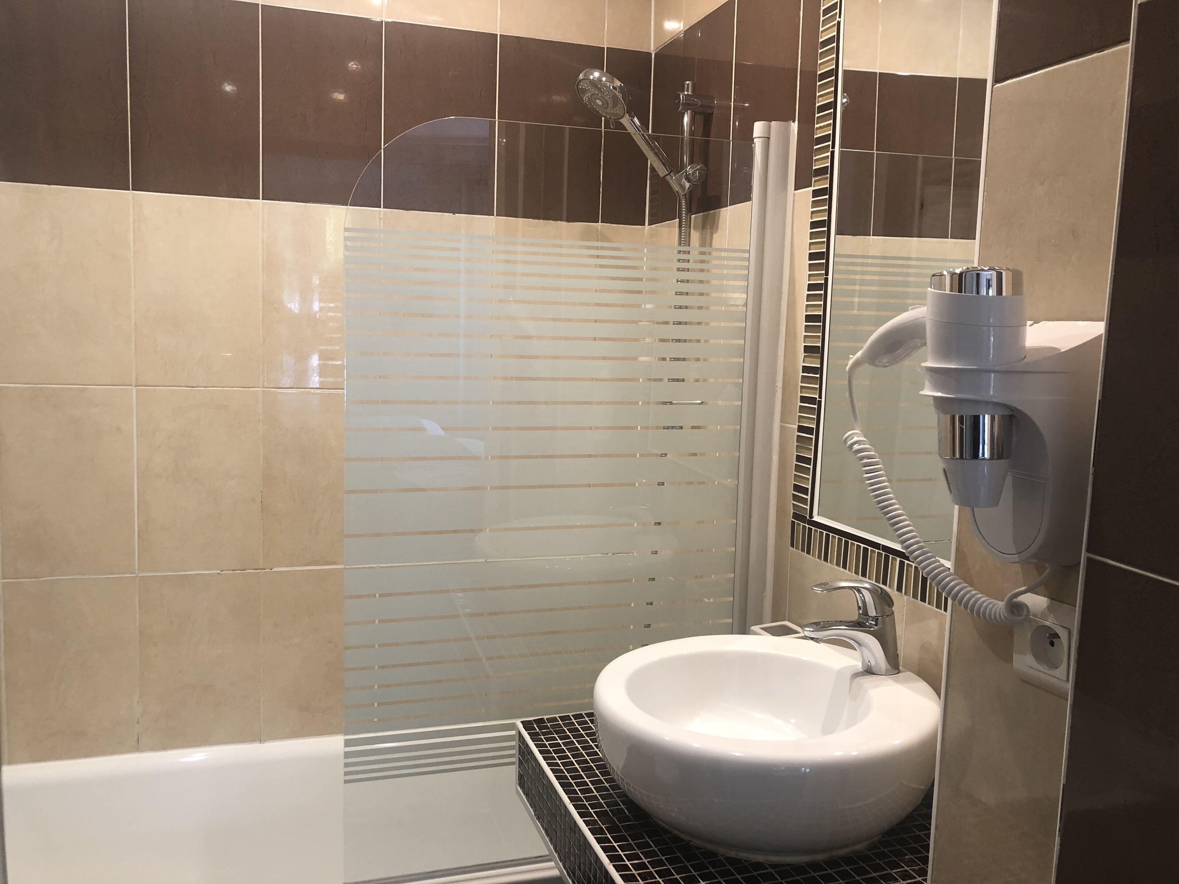 Hotel Prony Monceau 3* Parigi