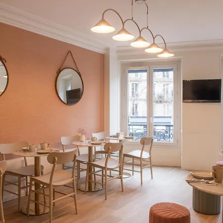 Hotel Prony Monceau 3*