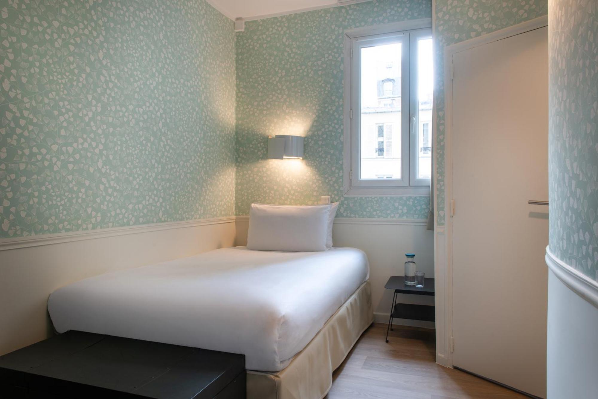 Hotel Prony Monceau 3*