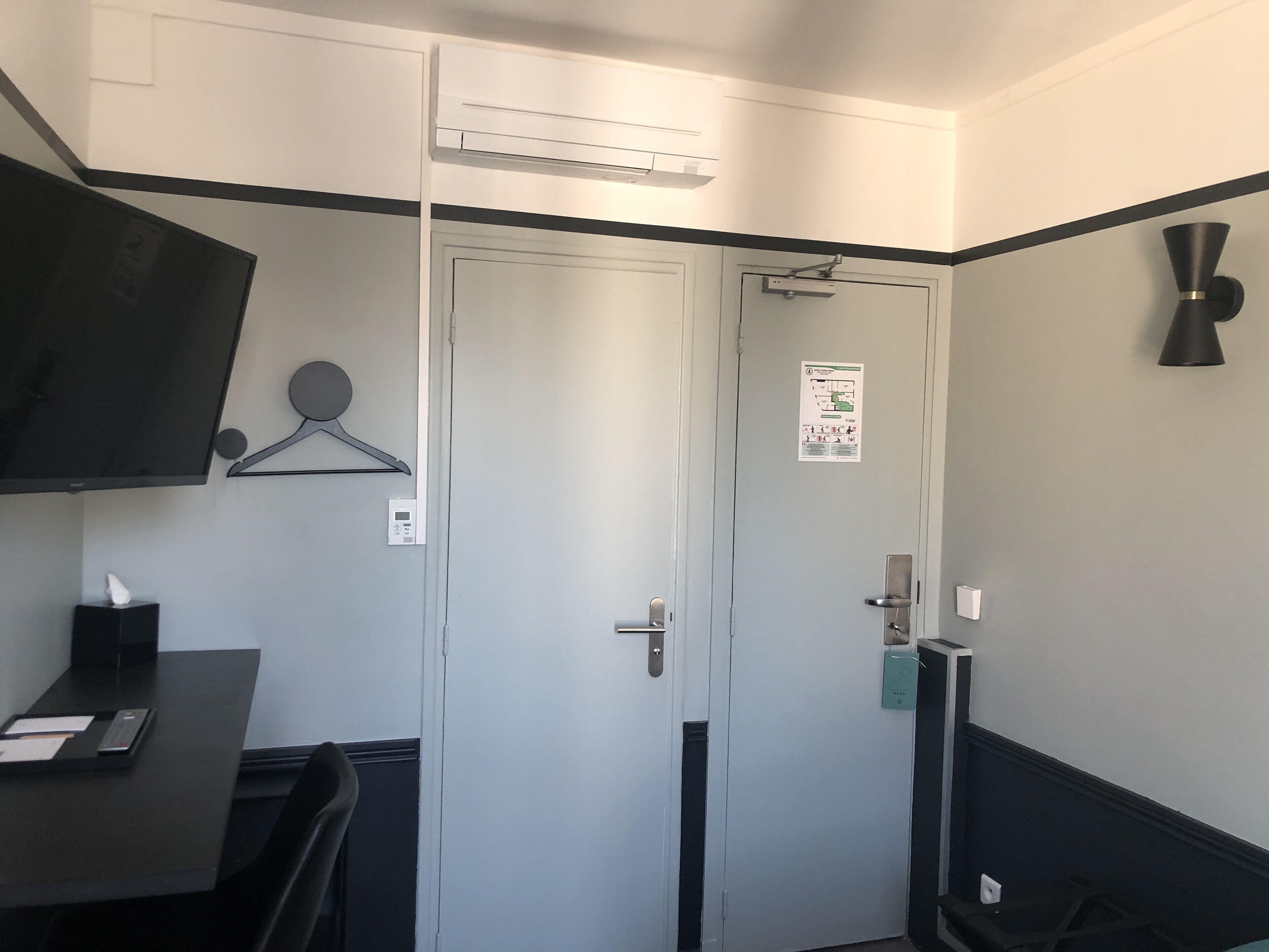 Avama Prony Hotel 3*